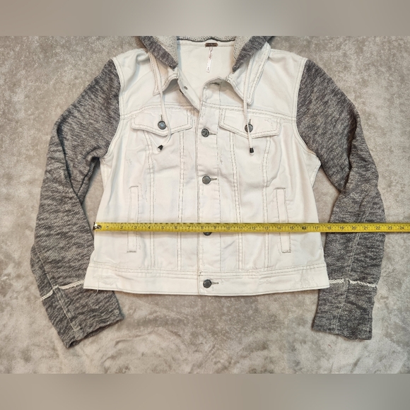 Free People White and Gray Distressed Jean Jacket - Picture 7 of 11